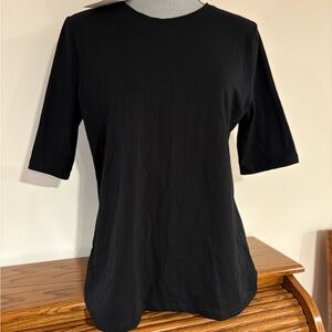 WHO WHAT WEAR Women's black T-shirt size XL